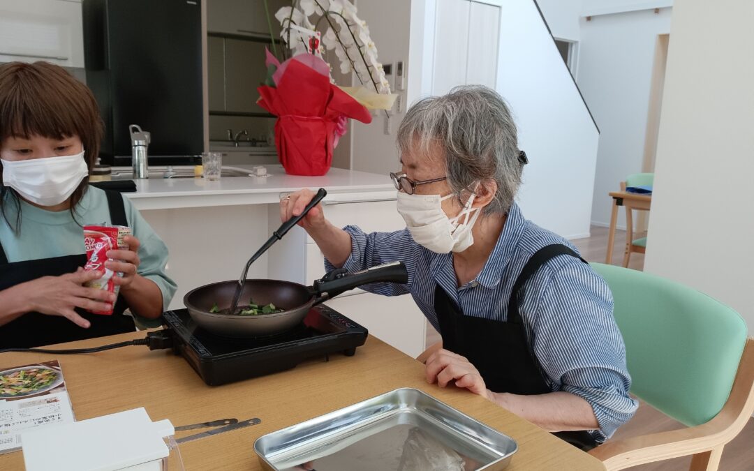 昼食作り